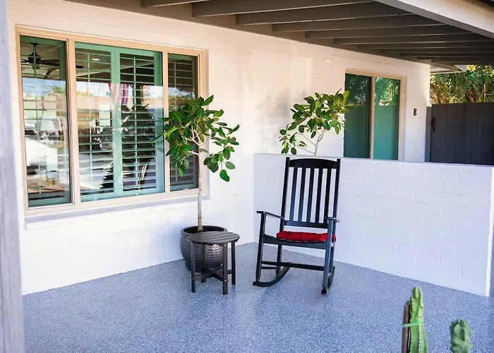 Old Town Comfort - Walkable - Renovated - Firepit * Scottsdale