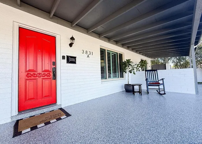 Holiday home Old Town Comfort - Walkable - Renovated - Firepit *