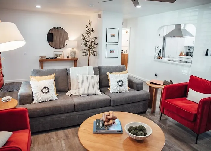 Old Town Comfort - Walkable - Renovated - Firepit Holiday home Scottsdale